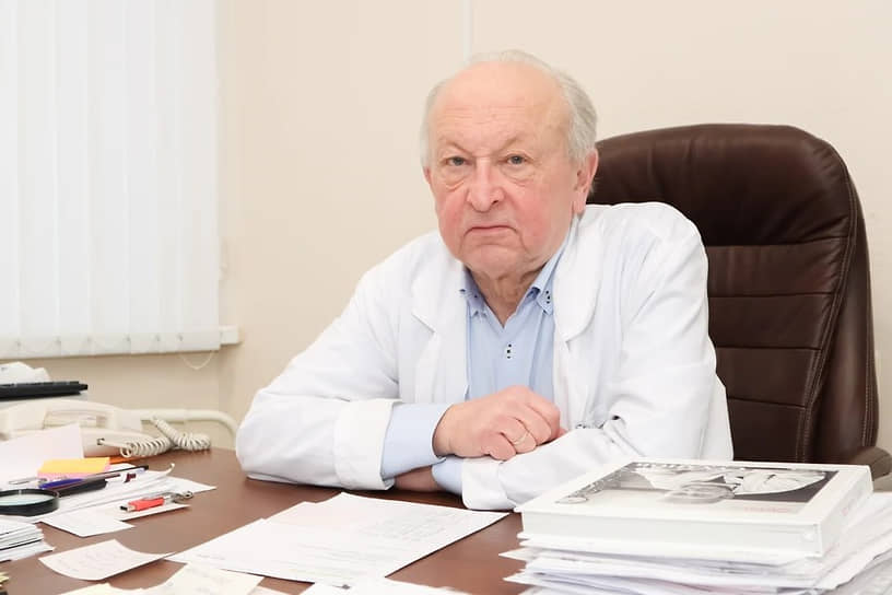 Олег Орлов