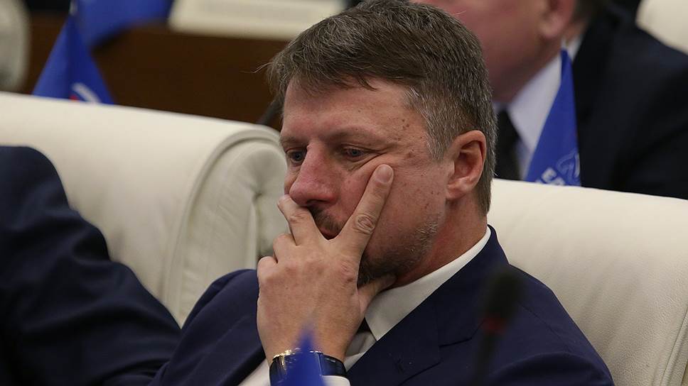 Доходы Юрия Борисовца за год упали более чем на 100 млн руб.