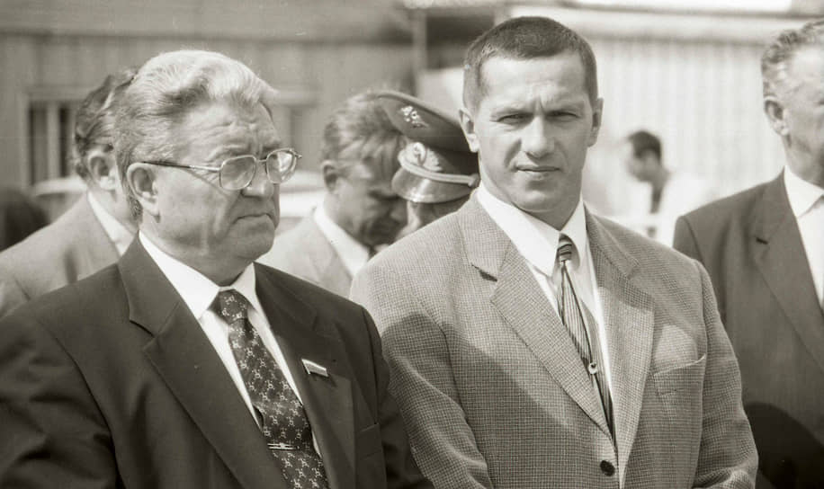 Конец 1990-х. Юрий Трутнев занимает должность мэра Перми. Рядом с ним — губернатор Пермской области Геннадий Игумнов, которого господин Трутнев сменит на этом посту через несколько лет. 