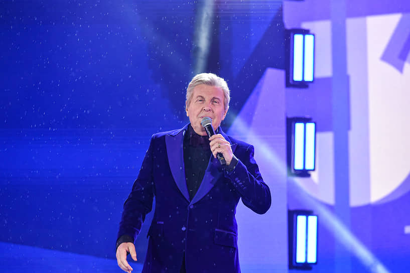 На финальном гала-шоу шоу «Ночь города» выступил Лев Лещенко. В честь закрытия фестиваля «Город встреч» он исполнил специальную версию песни «До свиданья, наш ласковый мишка» 