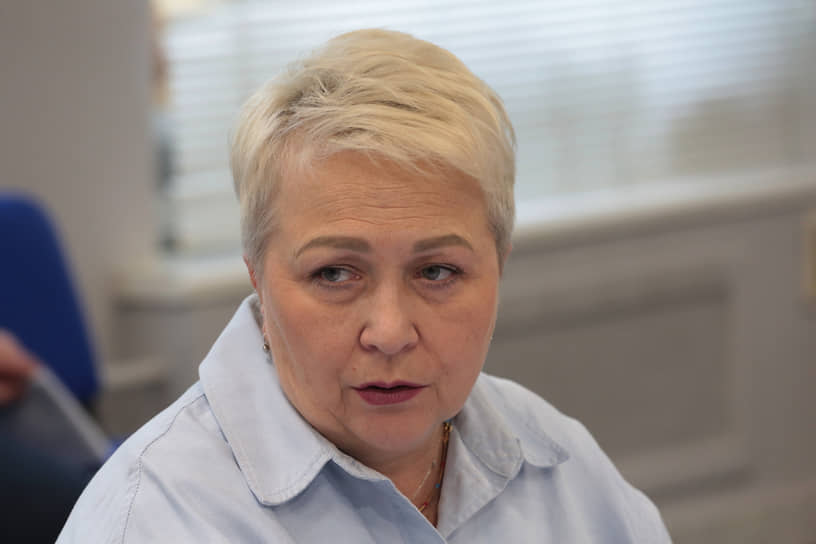 Юлия Ветошкина оставила должность министра краевого минтуризма в сентябре 2025 года, проработав на посту четыре года. Сейчас госпожа Ветошкина работает начальником управления международного медицинского образования в Пермском государственном медицинском университете имени академика Е. А. Вагнера