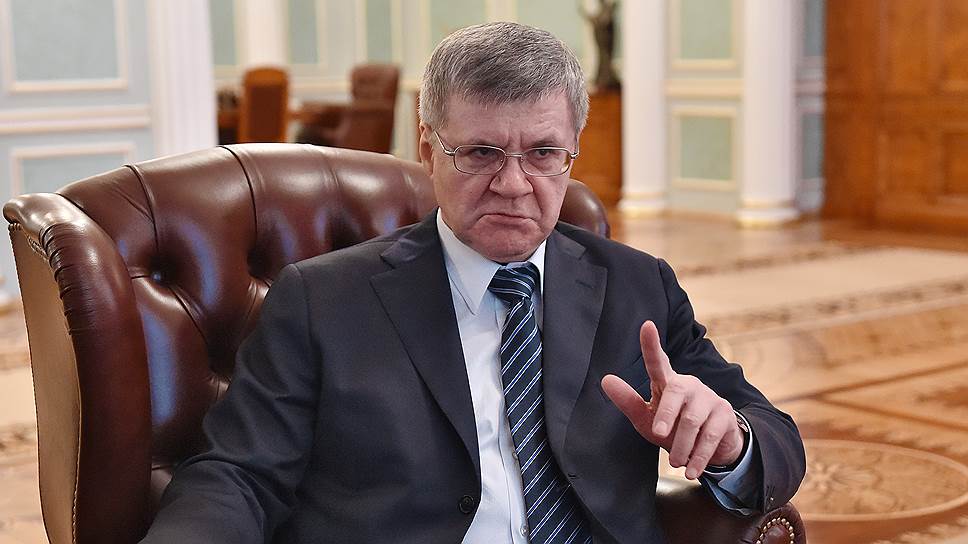Ведомство генпрокурора Юрия Чайки подтвердило факт нарушения при назначении председателя комитета финансов Смольного, но устранять его не стало