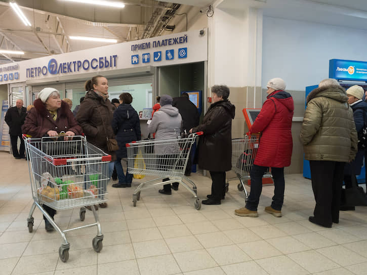 Только за 2019 год должники за свет среди населения получили более 1,6 миллиона уведомлений с просьбой погасить долг по СМС, более 70% из них тут же рассчитались с имеющимися задолженностями 