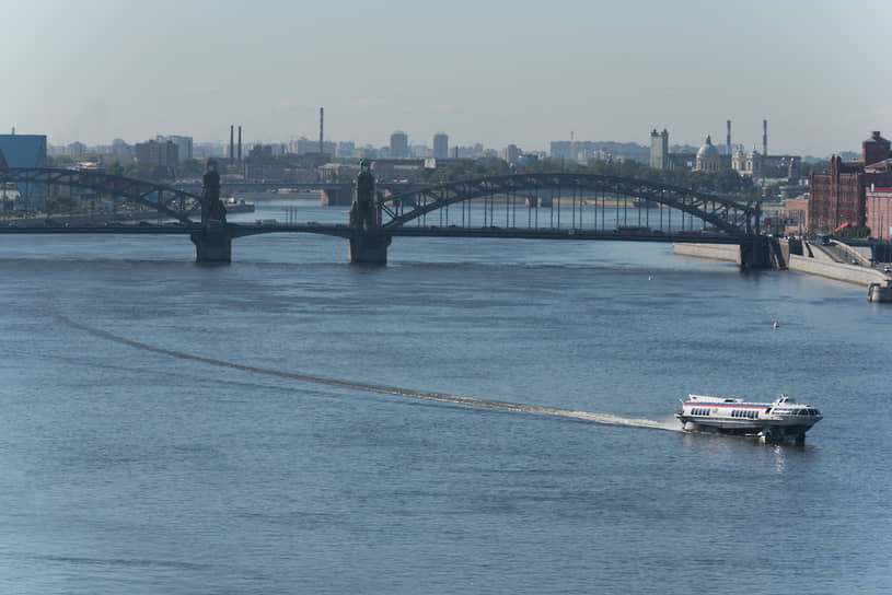 В навигацию 2021 года на модернизированных СПК «Метеор» «Нева Тревел» на линии Санкт-Петербург — Кронштадт было перевезено более 23 тыс. пассажиров 