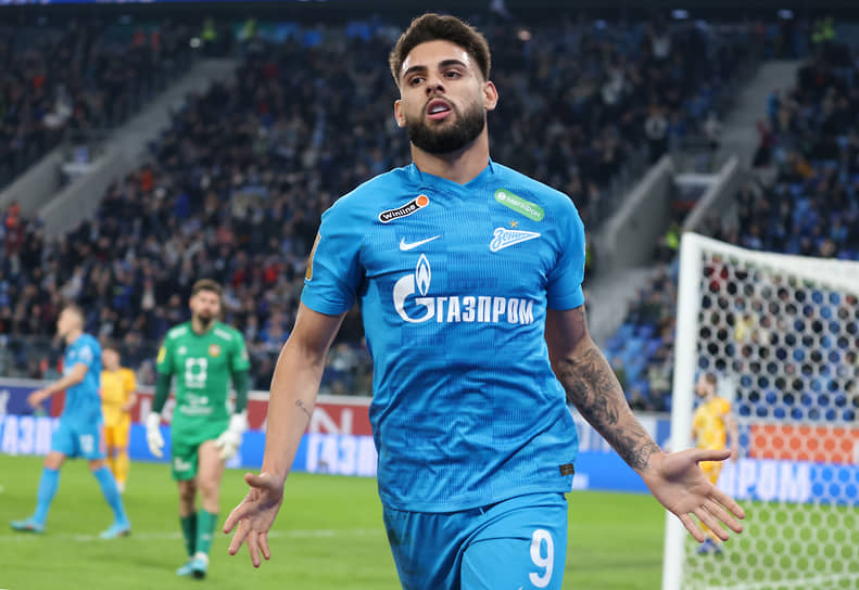 Игрок команды «Зенит» Юри Алберто 
