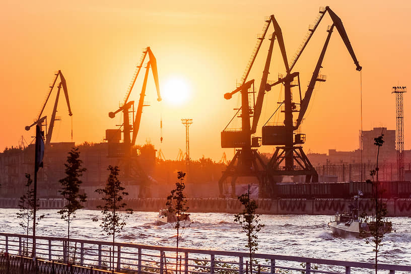 Морской порт Санкт-Петербурга