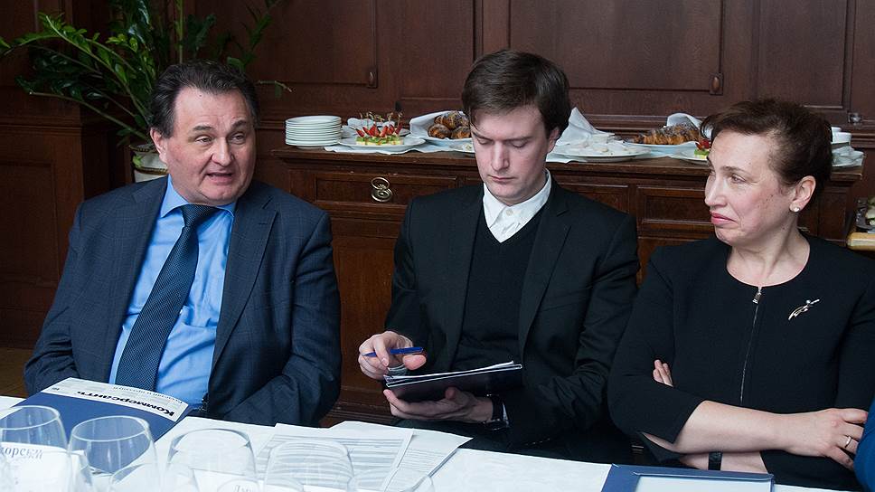Кшиштоф Поморски, технический директор «КБ высотных и подземных  сооружений», Дмитрий Бойцов, начальник архитектурно-строительного отдела  «Ленметрогипротранса»; Елена Лашкова, генеральный директор группы компаний  «Геоизол» 