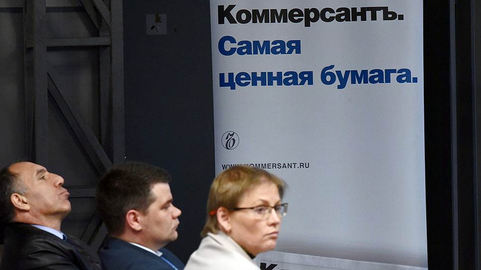 (слева направо) Сурен Саакян, генеральный директор компании «ФармПроект» Александр Дуленцов, заместитель коммерческого директора компании «НТФФ Полисан» Инна Дмитриева, руководитель отдела продвижения компании «ФармПроект»  