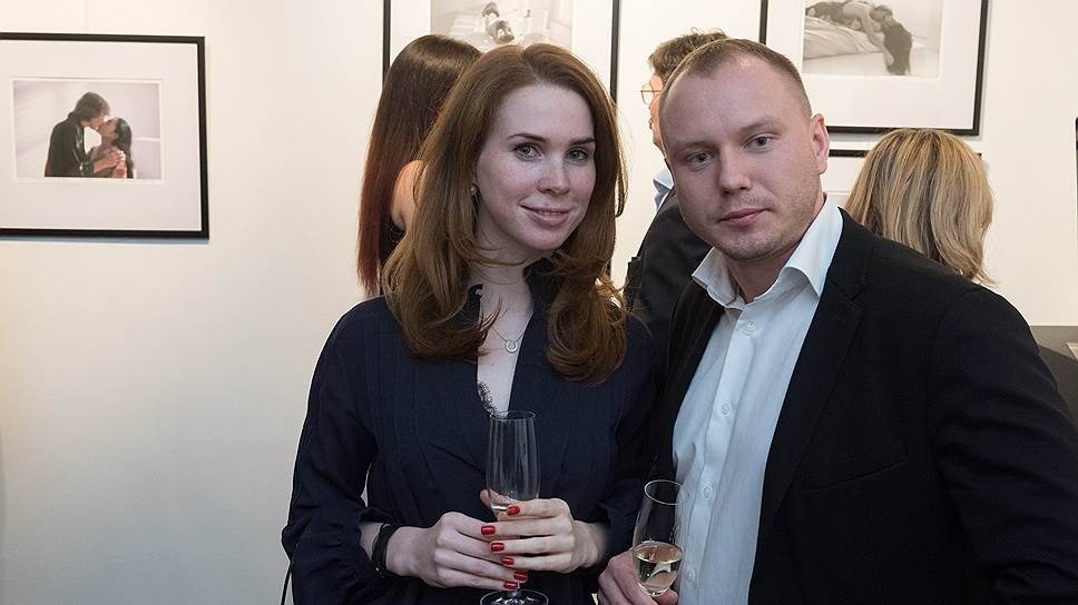 Андрей Безруков, директор по стратегическому маркетингу GS Group со спутницей 