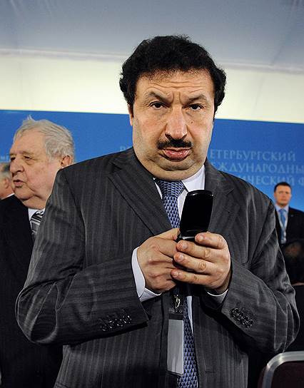 2011 год. Ректор Российской академии народного хозяйства и государственной службы при президенте России, руководитель Рабочего центра экономических реформ при правительстве России Владимир Мау во время пленарного заседания Петербургского международного юридического форума на тему "Право - инструмент инновационного и безопасного развития глобального мира"