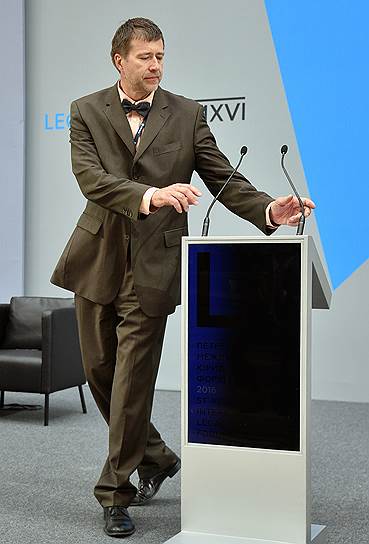 Министр юстиции России Александр Коновалов на пленарном заседании "Доверие к праву — путь разрешения глобальных кризисов" VI Петербургского международного юридического форума