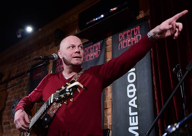 Музыкант, актер, телеведущий, солист и лидер группы «Несчастный случай» Алексей Кортнев 