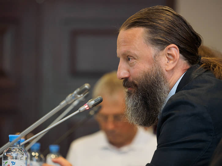 Владимир Любомиров, командор Яхт-клуба Санкт-Петербурга