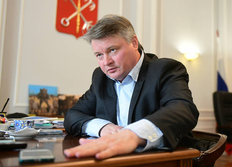 Вице-губернатор Санкт-Петербурга по транспорту и инвестициям Эдуард Батанов во время интервью