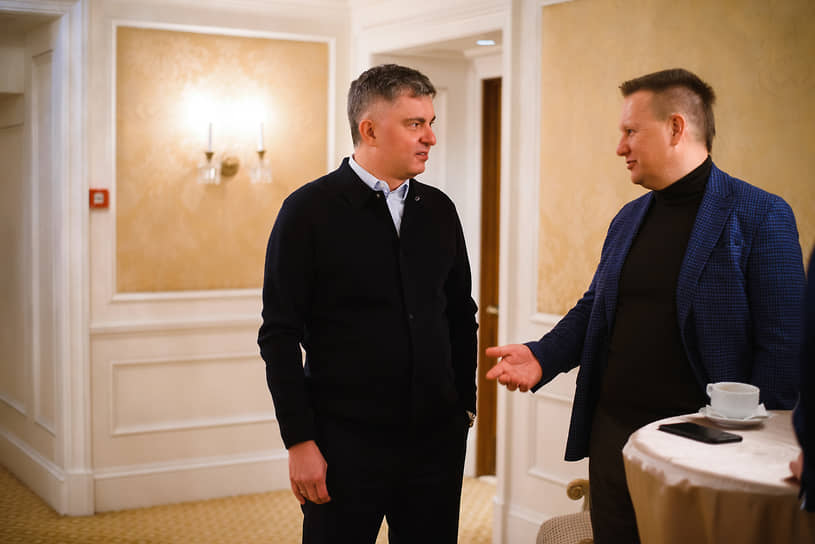 (Слева направо) Генеральный директор VipFlat Леонид Рысев, бизнесмен Дмитрий Симонов