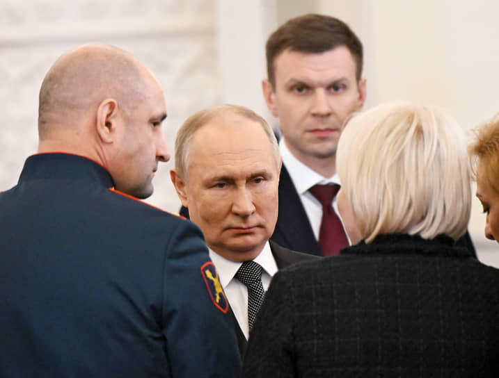 Пойти на выборы президента «попросил» герой ДНР, командир батальона «Спарта» Артем Жога (слева) 