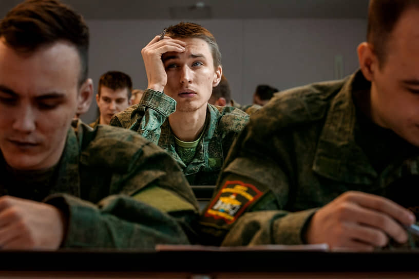 СПбГУ предлагает вернувшимся из зоны проведения спецоперации безвозмездное обучение