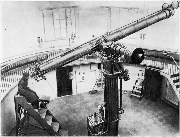 15-дюймовый рефрактор Пулковской обсерватории (установлен в 1839 году) 