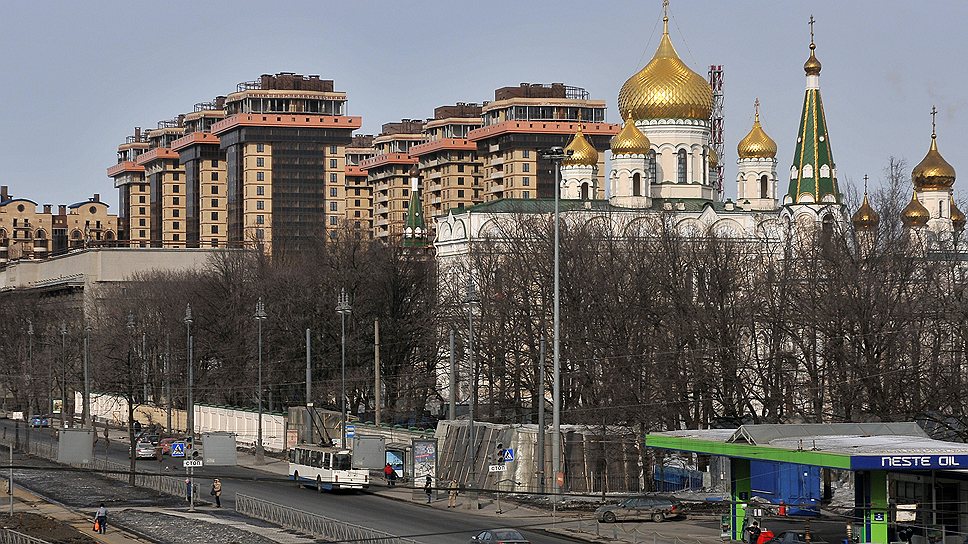 Элиту вытесняют из центра