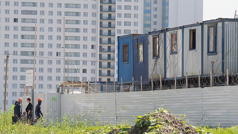 В среднем затраты на организацию рабочего процесса на стройплощадке составляют 1–2% от себестоимости строительства