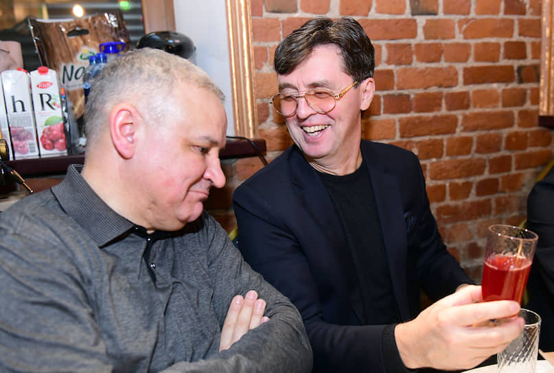 Директор филиала Siemens в СЗФО Андрей Карпилович (справа) и Алексей Евстратов