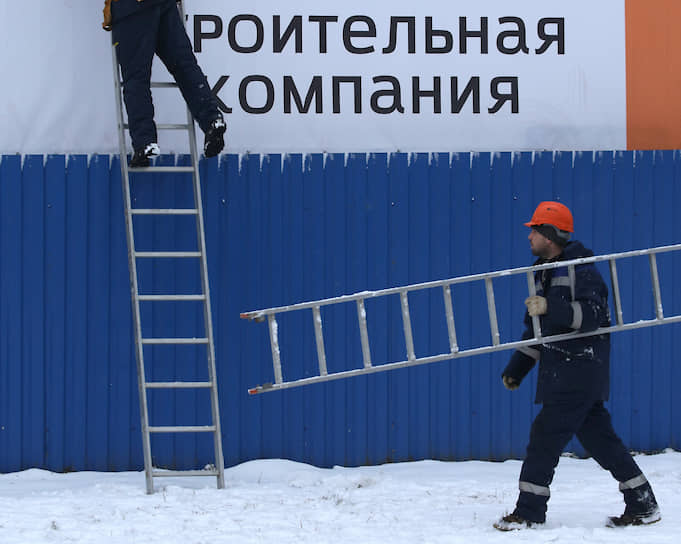 За каждым застройщиком стоят дольщики, перед которыми у него есть определенные обязательства, то есть покупка стройфирмы — это приобретение «кота в мешке» и некоторых потенциальных проблем
