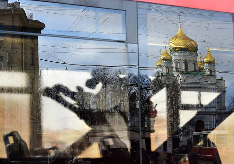 Просевшая прибыль транспортных госкомпаний может сдвинуть планы по обновлению подвижного состава, строительству парков для автобусов и непервоочередные ремонты 