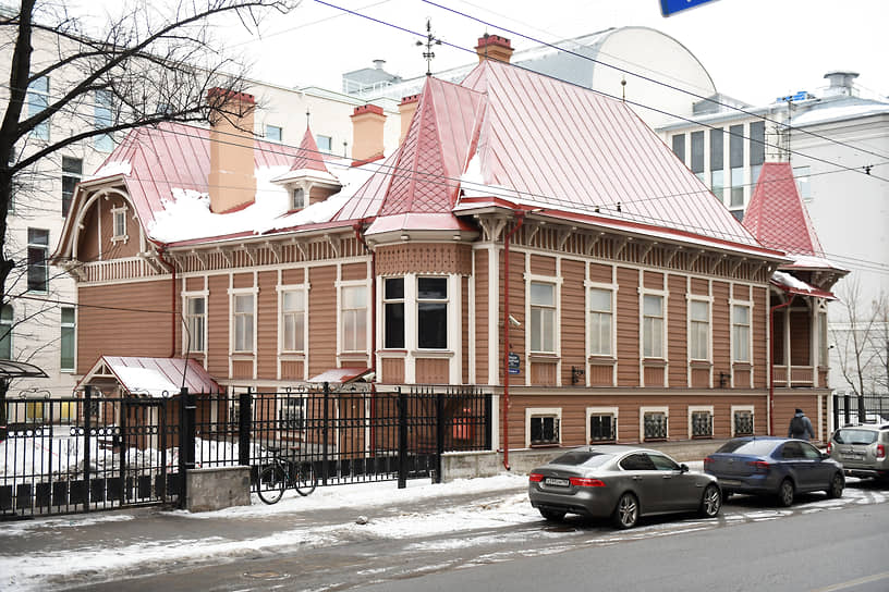 В Петербурге насчитывается 271 деревянное здание с охранным статусом 