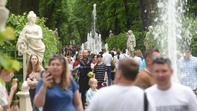 Россияне потянулись в Петербург