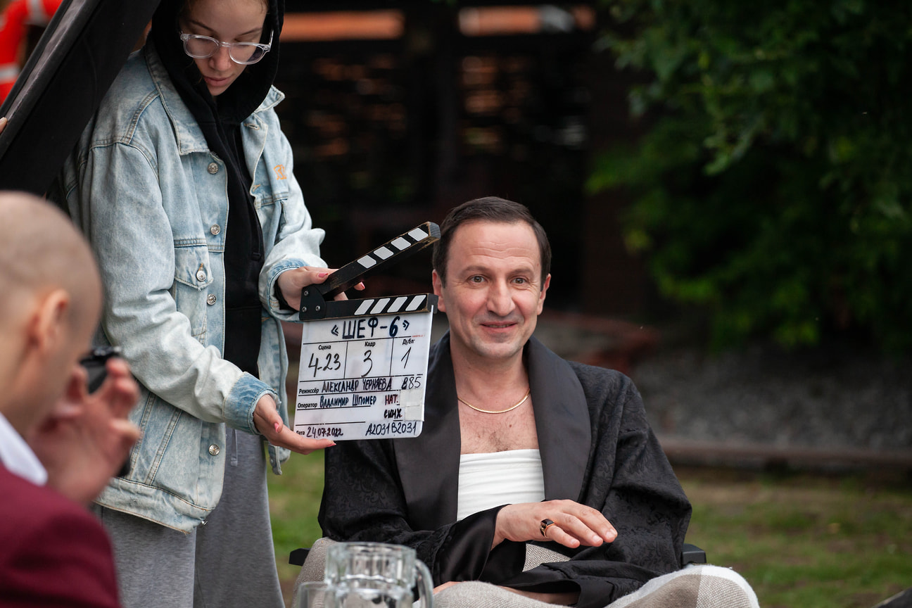 Актер Денис Синявский, сериал «Шеф 6» 