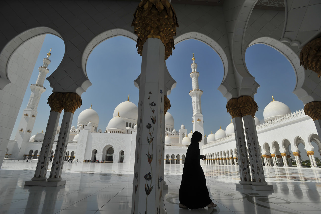 Мечеть шейха Заида — самая известная достопримечательность Абу-Даби 