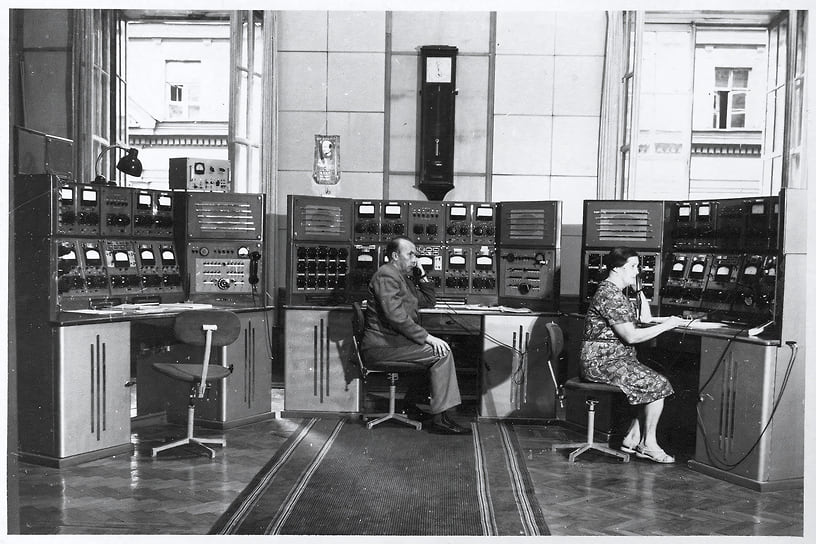 Коммутационно-распределительная аппаратная в 1970 году 