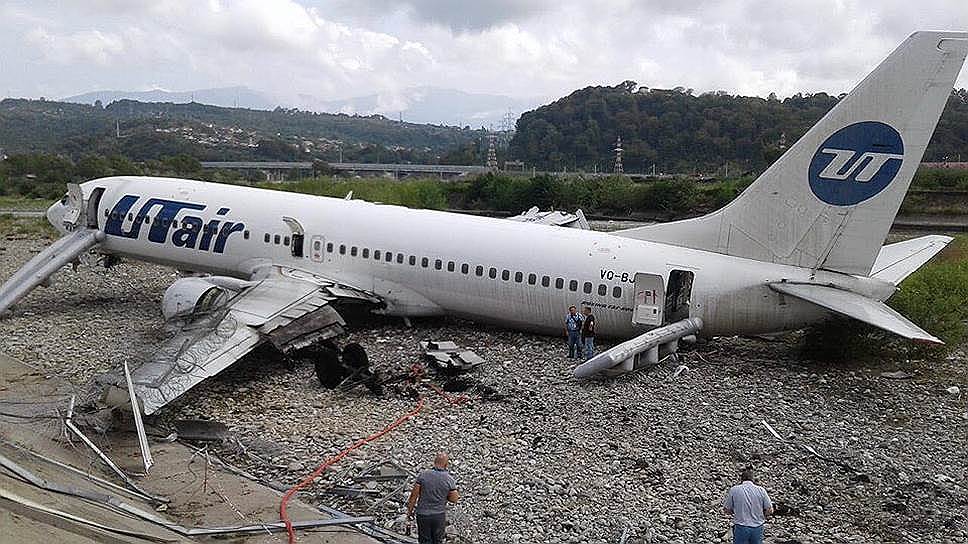 Boeing 737-800 авиакомпании Utair не хватило взлетно-посадочной полосы