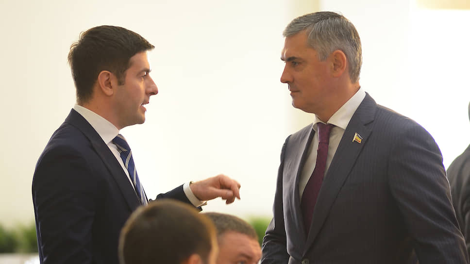 Кандидат на пост главы администрации Ростова-на-Дону Сергей Заревский (слева)