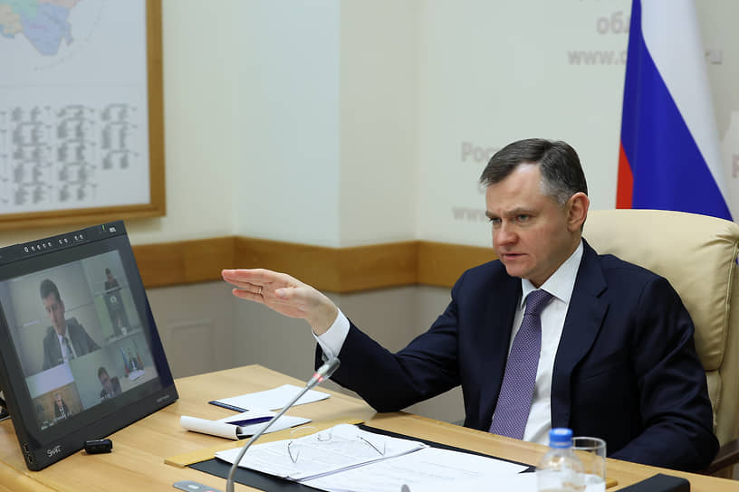 Юрий Слюсарь на Оперативном совещании в правительстве Ростовской области, где были уволены Виталий Кушнарев и Евгений Осыченко