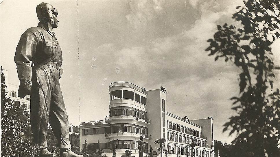 Центральный санаторий РККА им. К.Е. Ворошилова Г. Сочи пр. Курортный, 94 М.И. Мержанов 1930 – 1934 