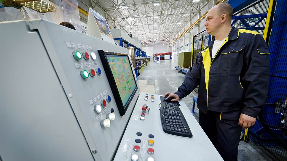 Потребность предприятий в кредитных ресурсах увеличивается: нужно создавать запас ликвидности, необходимый для покрытия издержек, связанных с удорожанием сырья,материалов в результате девальвации рубля.