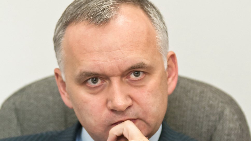 Все элементарно и вполне рыночно – чем больше площадка и чем больше на ней резидентов, тем меньше издержки на ее обслуживание