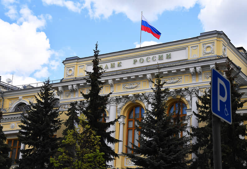 Банк России не стал лишать лицензии самарский «Спутник», ограничившись пока временной сменой руководства