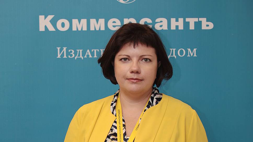Ирина Андрейченко, директор сети операционных офисов «Райффайзенбанка» по Самарской области: «Хочется рассчитывать на то, что в этом году регулятор и государство продолжат свои усилия по поддержке экономики и банковской системы. Те меры, которые сейчас предпринимаются, носят позитивный характер и работают. Другой вопрос, что восстановление не может быть быстрым».