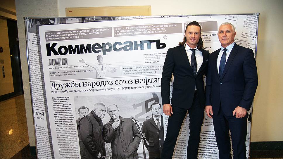 Премию «Коммерсантъ – городская среда» получил директор ООО«Интерстрой» Сергей Романов (на фото - слева). На счету компании – несколько десятков проектов. Например, реконструкция здания музея сберегательного дела в Самаре.