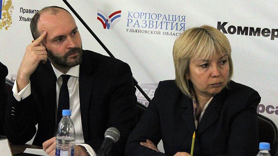 Михаил Носов, директор по аудиту PwС в России; Ирина Семенова, исполнительный директор АО «Портовая особая экономическая зона «Ульяновск». 