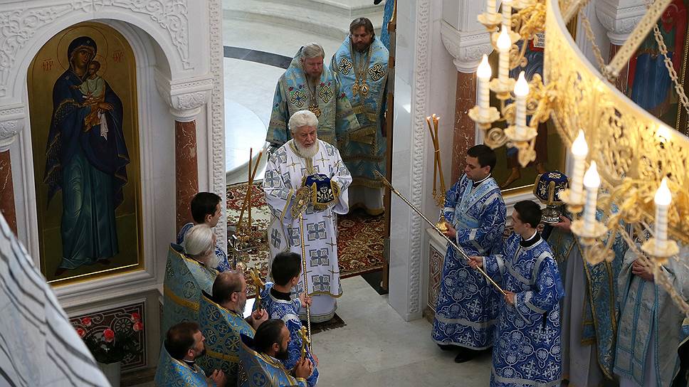 Первое богослужение в храме совершил митрополит Самарский и Тольяттинский Сергий. 