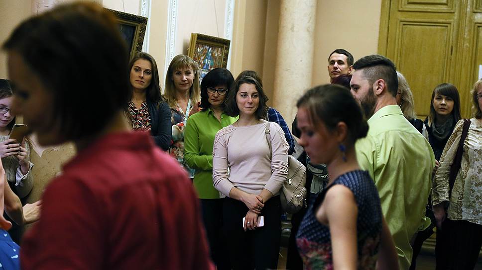 Посетители приходили всю ночь
