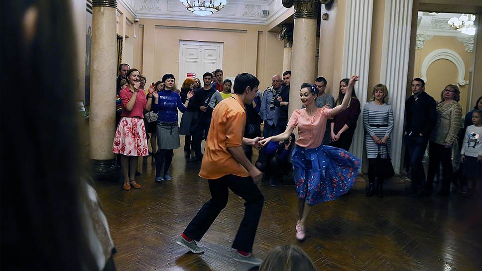 В самарском художественном музее прошла вечеринка в стиле 60-х от клуба «Американо»