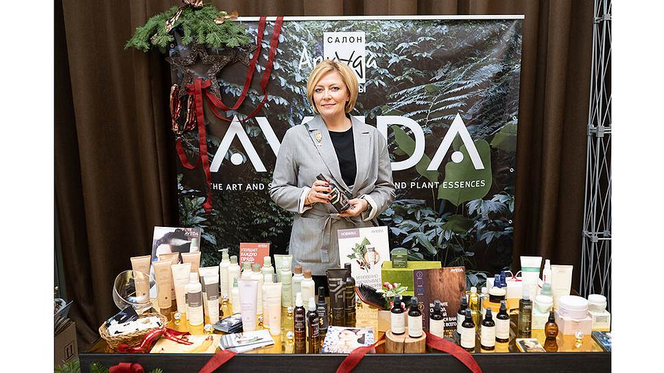 Победители премии получили подарки от компании Макрос и бренда Аveda.Аrcada