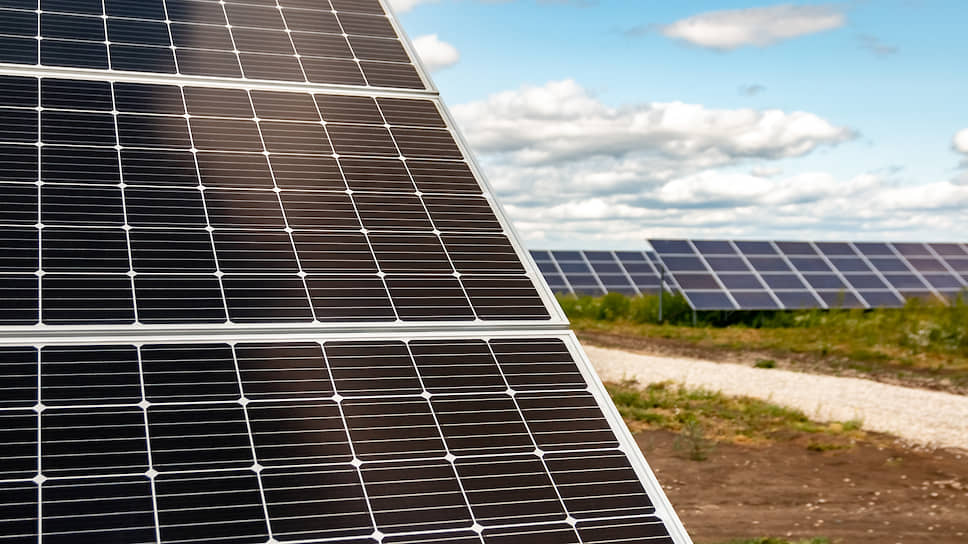 One of the largest investment projects implemented in the Samara region is construction of a solar power station worth 9.4 billion rubles 