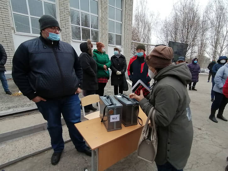 Жители саратовских сел боятся потерять сельские льготы при присоединении к Саратову
