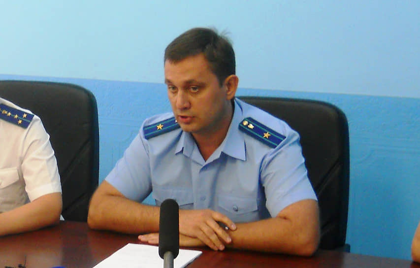 Андрей Пригаров (справа) не признает вину в полном объеме  