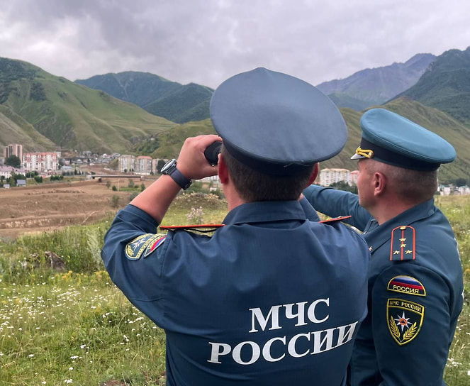 На месте находится оперативная группа ГУ МЧС России по КБР